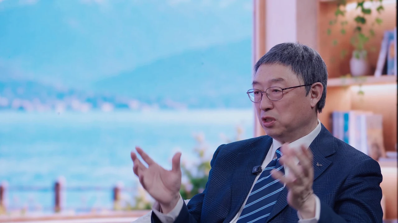 陈卫平谈为什么参选学务委员