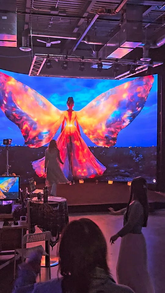 Immersive event performance on the Upperland Studio LED stage